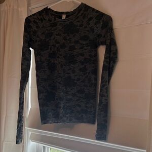 Athleta Black and Gray Momentum Top Sz XXS